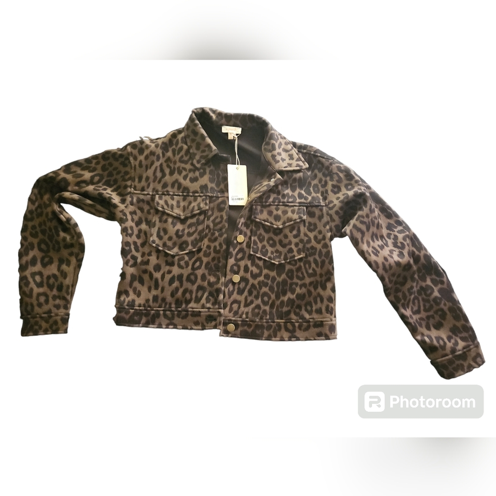 Cropped leopard jacket size S NWT